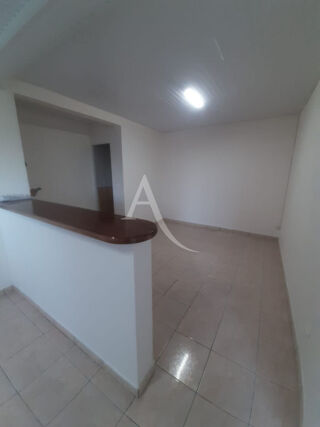  Appartement à louer 2 pièces 37 m²