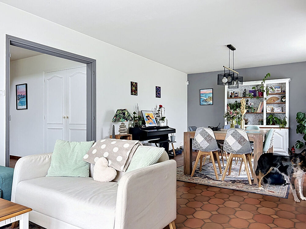 Maison néo-bretonne sur sous-sol offrant une vraie vie de plain-pied, 6 pièces à Langolen