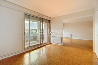  Appartement à louer 5 pièces 111 m²