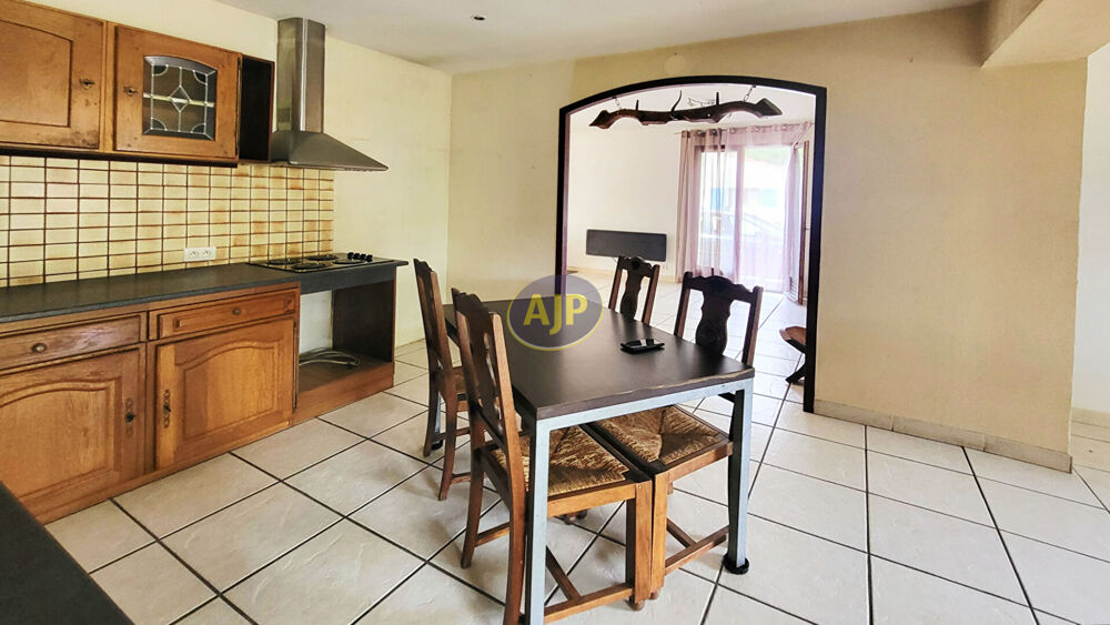 CABANAC ET VILLAGRAINS Maison 140m² avec jardin et garage