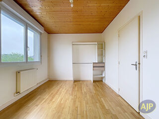  Appartement � louer 4 pi�ces 82 m�