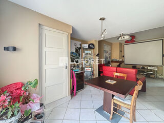  Immeuble  vendre 6 pices 121 m