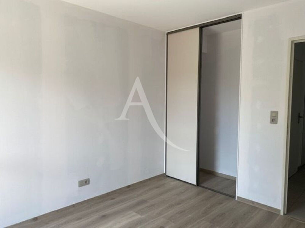Appartement Peronnas 3 pièce(s) 64.33 m2