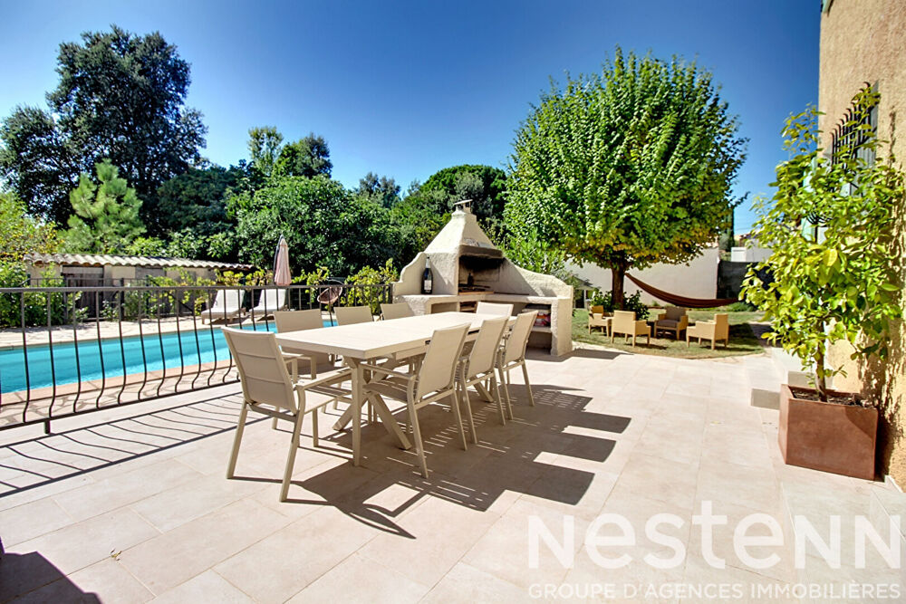 A VENDRE - Maison Vidauban 122 M² , 4 chambres, piscine, grand garage .