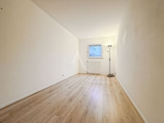  Appartement � vendre 4 pi�ces 77 m�