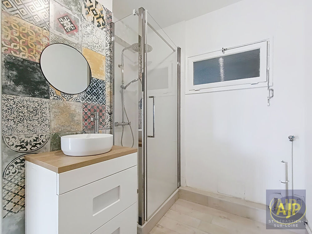 Vente Appartement Appartement T2 avec balcon, cave et parking à Saint-Sébastien-sur-Loire Saint sebastien sur loire