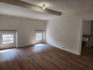  Appartement à louer 4 pièces 75 m²