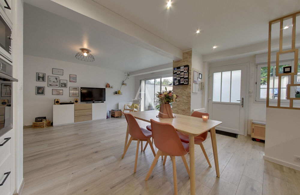 Vente Maison CHEVRY-COSSIGNY - MAISON DE VILLE AVEC EXTÉRIEUR Chevry cossigny