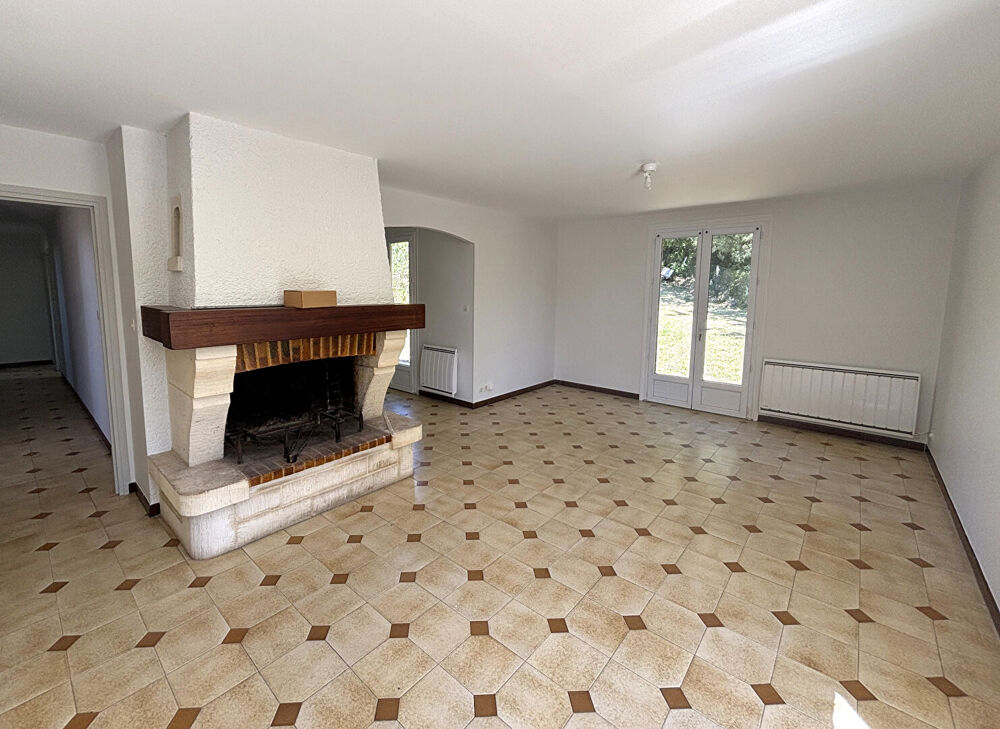 MONTPEZAT-DE-QUERCY - Maison avec garage et terrain