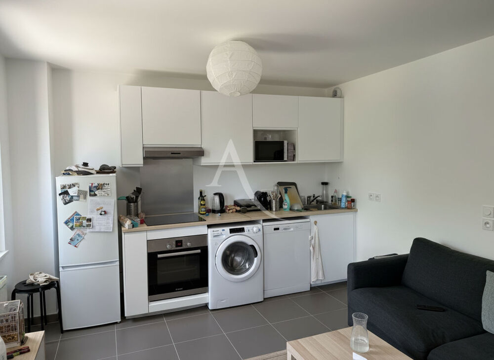 Appartement Romainville 1 pièce(s) 32.5 m2 PROCHE LES LILAS