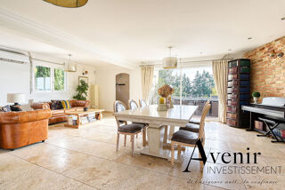  Maison  vendre 7 pices 221 m