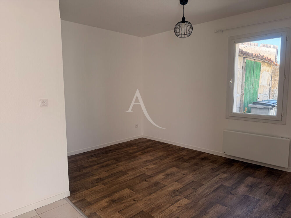 Location Appartement Appartement Rochefort 1 pièce(s) 23.62 m2 Rochefort