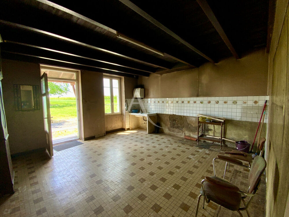 Vente Maison Maison Charentaise à rénover dans un cadre champêtre à 10 min de Jonzac Fontaines d ozillac