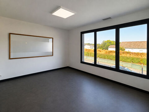   À LOUER ENSEMBLE PROFESSIONNEL DE 6 BUREAUX DE 204 M² SECTEUR CAVIGNAC 