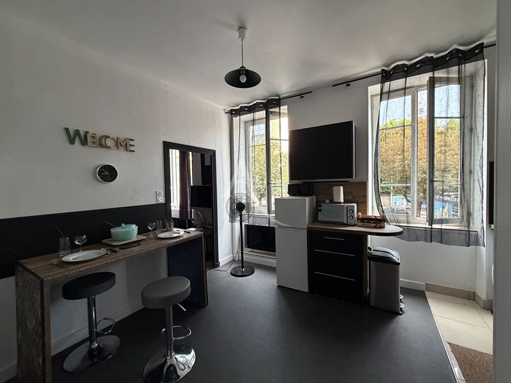Location Appartement Bourg  quartier gare T1 bis tout meublé avec cave Bourg en bresse