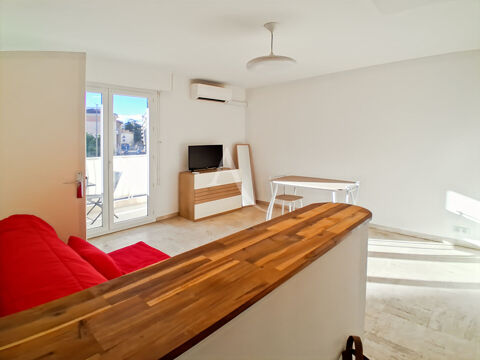  Appartement � louer 1 pi�ce 24 m� Cannes