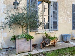  Villa à vendre 8 pièces 940 m²