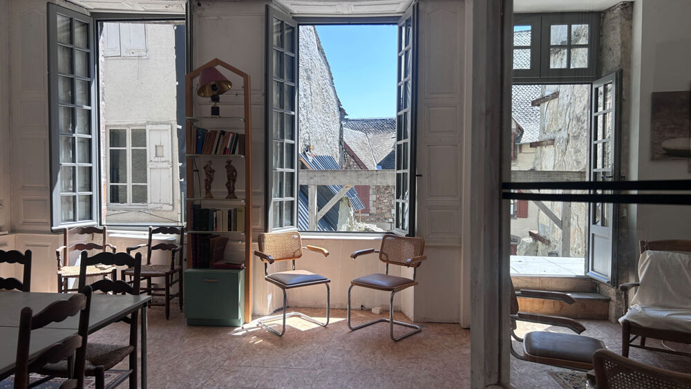 Aveyron : Hôtel particulier du XVIIe siècle à réinventer Potentiel 360 m²
