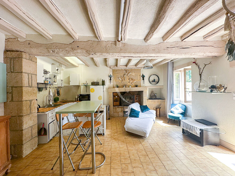 Maison semi-troglodytique de charme à Rochemenier (49700)