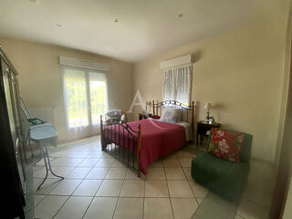  Maison � vendre 8 pi�ces 214 m�