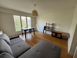  Appartement à louer 2 pièces 52 m²