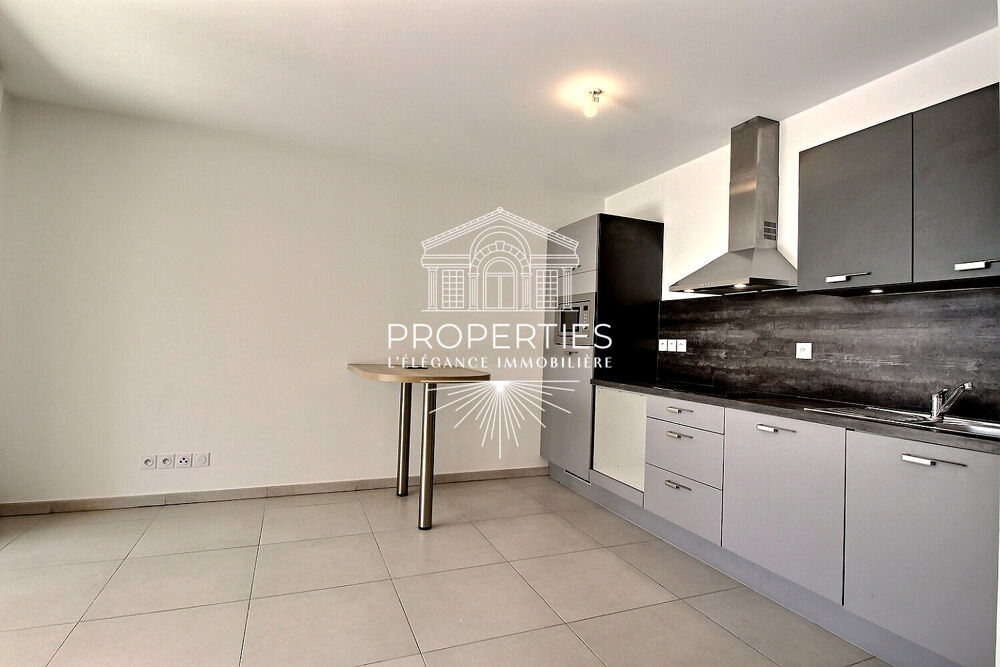 Vente Appartement BORMES - LE PIN - SUPERBE T2 - GRANDE TERRASSE -  PISCINE Bormes les mimosas