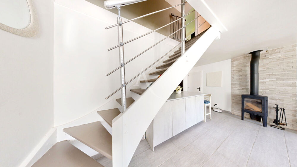 Vente Maison Maison VAUREAL avec 4 chambres garage et terrain. Vaureal