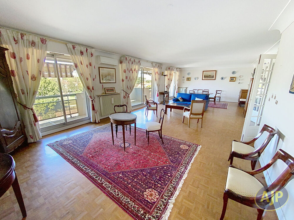 Appartement T5 avec terrasse et garage Bordeaux