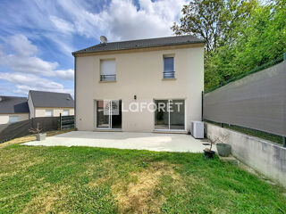  Maison à louer 5 pièces 110 m²