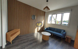  Appartement à louer 2 pièces 33 m²
