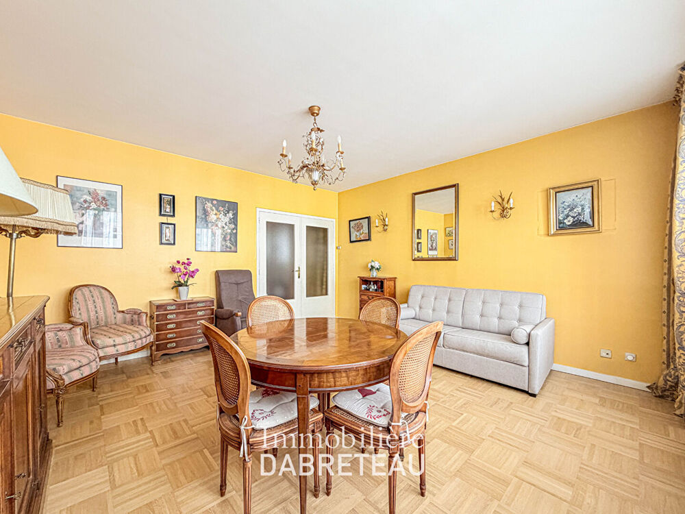 Vente Appartement Lyon 6ème - Appartement traversant de 63M2 + grenier + parking Lyon 6