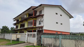  Immeuble � vendre 15 + pi�ces 530 m�