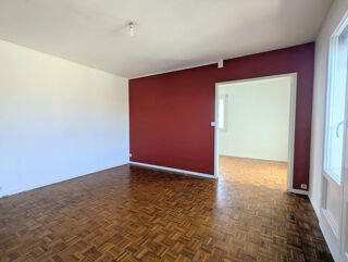  Appartement à louer 4 pièces 59 m²