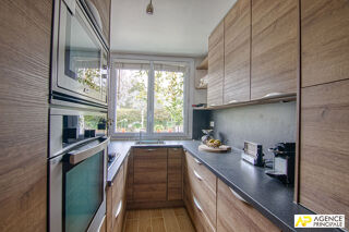 Vente Appartement Versailles Rive-Droite  Appartement 3 pièces 50.23 m² carrez Versailles