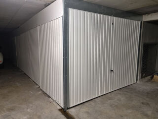  Parking / Garage  louer 