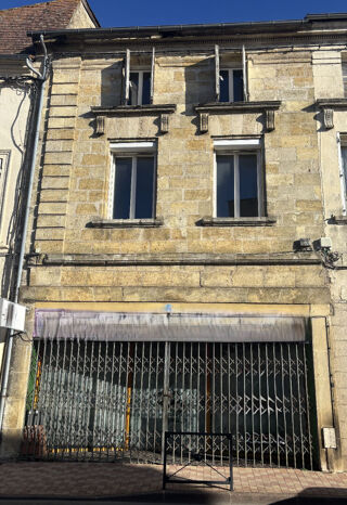 Vente Immeuble Immeuble avec appartement et local commercial  centre Montpon-Ménestérol Montpon menesterol