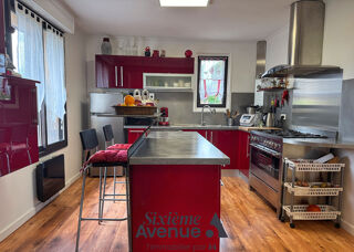  Maison  vendre 8 pices 200 m