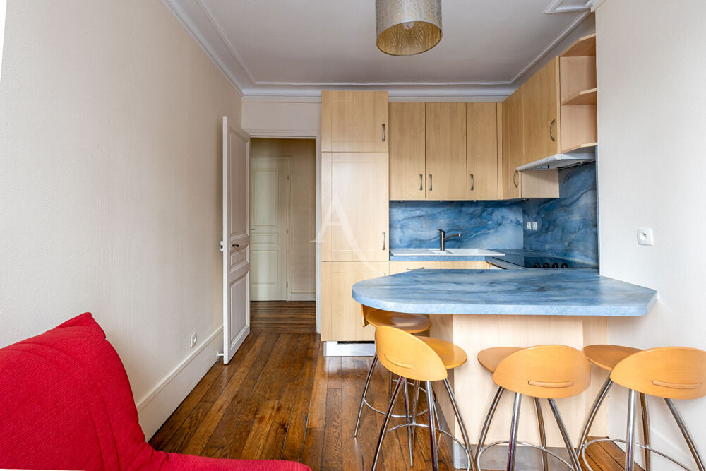 Vente Appartement 2p traversant, clair, plan en étoile - Epinettes Paris 17