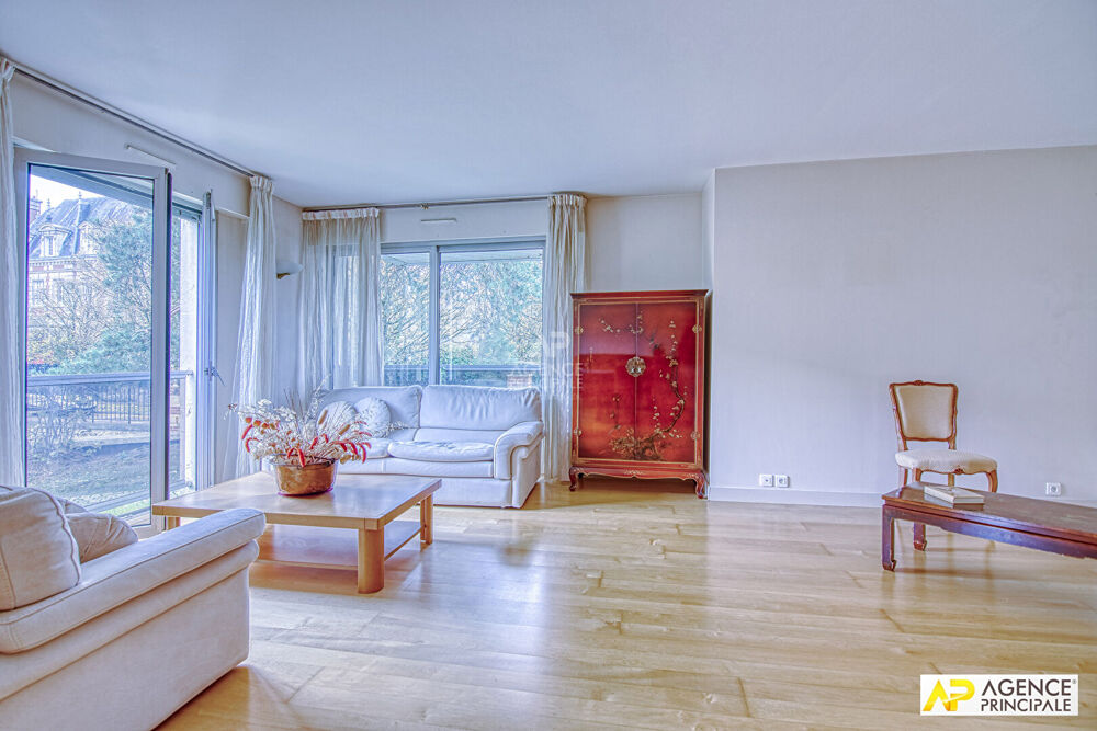 Vente Appartement Versailles Glatigny - Appartement 4 pièces 98 m² 1er étage avec ascenseur, balcon, cave et box Versailles