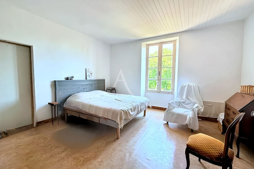 Vente Maison 30 minutes de La Rochelle - Propriété à rénover Chaille les marais