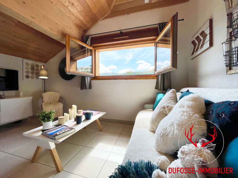 STUDIO CABINE SOUS COMBLES RÉSIDENCE PISCINES et SAUNA