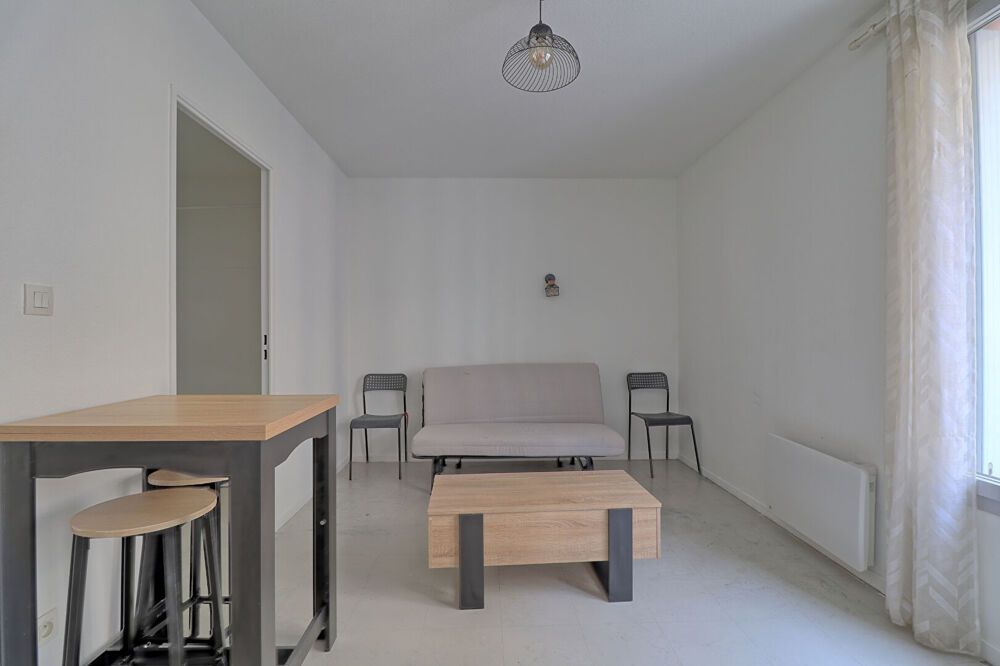 Vente Appartement Studio 20 m² ? Rue d'Ivry, Lyon 4e ? À deux pas du métro Lyon 4