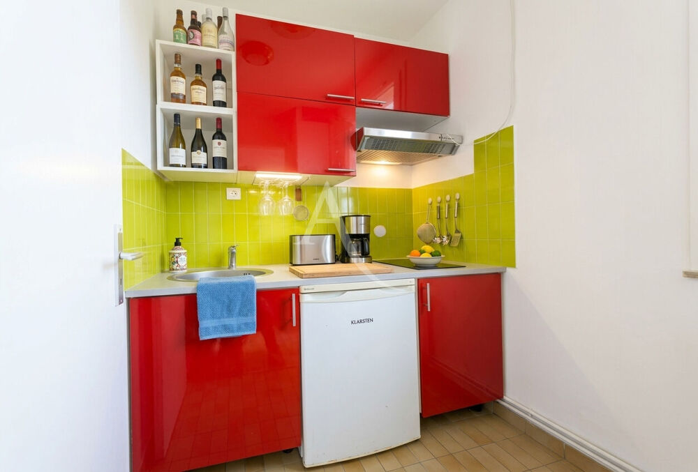 Appartement Paris 2 pièces à deux pas de la prestigieuse Avenue des Champs-Élysées