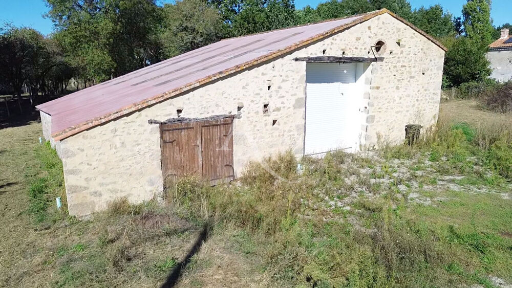 Vente Maison GRANGE A RENOVER - TRANQUILITE DES LIEUX - FORT POTENTIEL Le poire sur vie