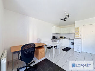  Appartement à louer 1 pièce 34 m²