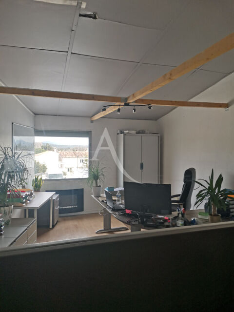 Bureaux Sollies Ville 96 m2 ZA SOLLIES VILLE 911 83400 Hyeres