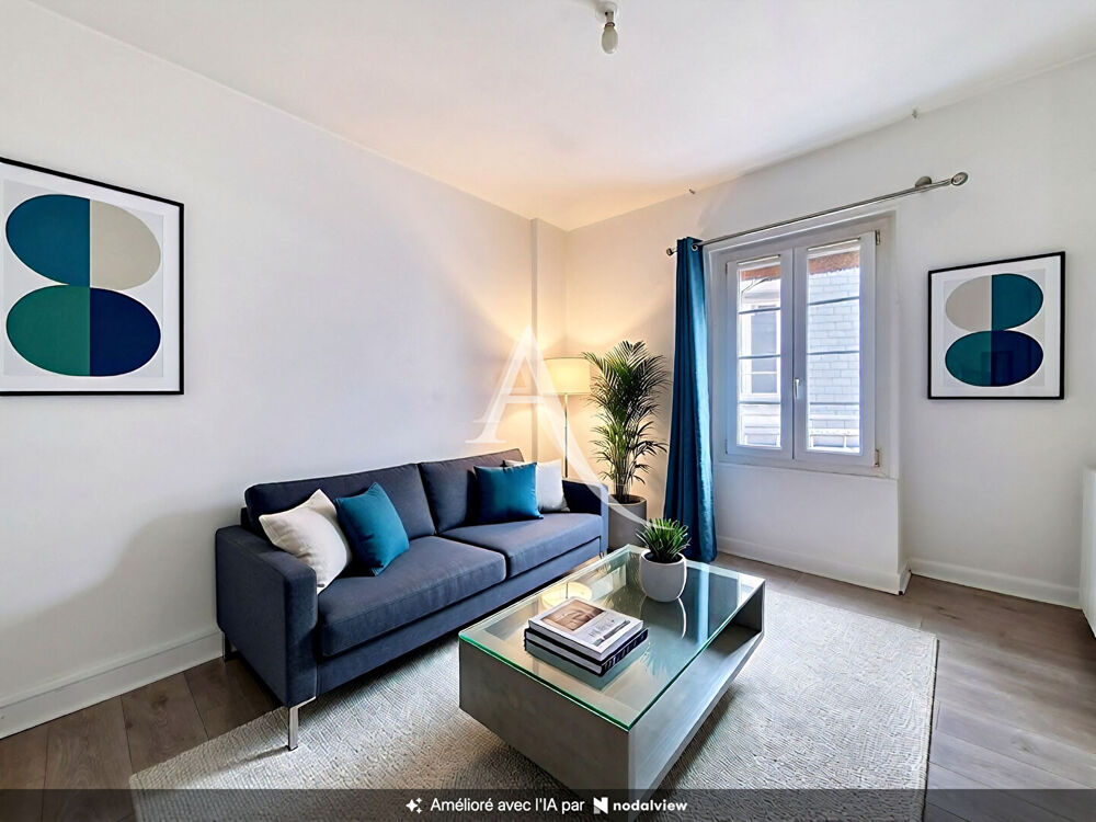 Vente Appartement 2 pièces lumineux et calme, en dernier étage Paris 11