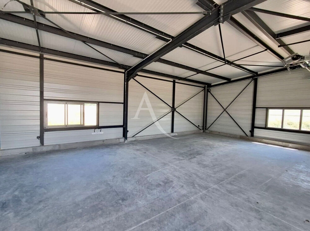   Local commercial neuf Saint savinien