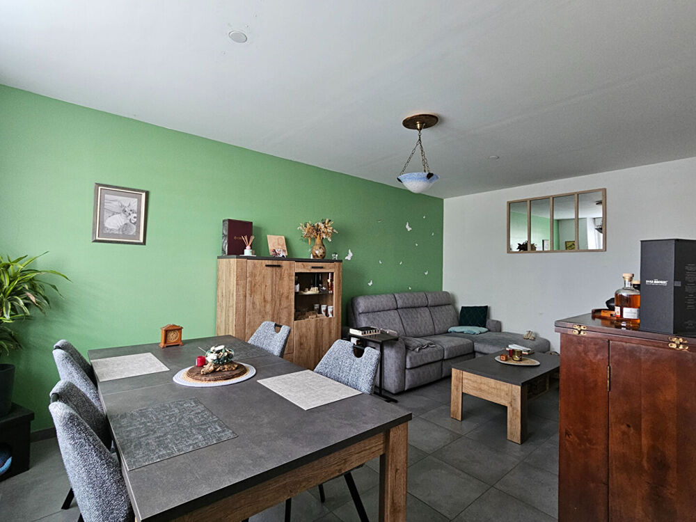 Vente Maison Maison en pierre avec vie de plain-pied sur les Septvallons. Revillon