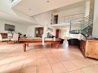  Villa à vendre 7 pièces 299 m²